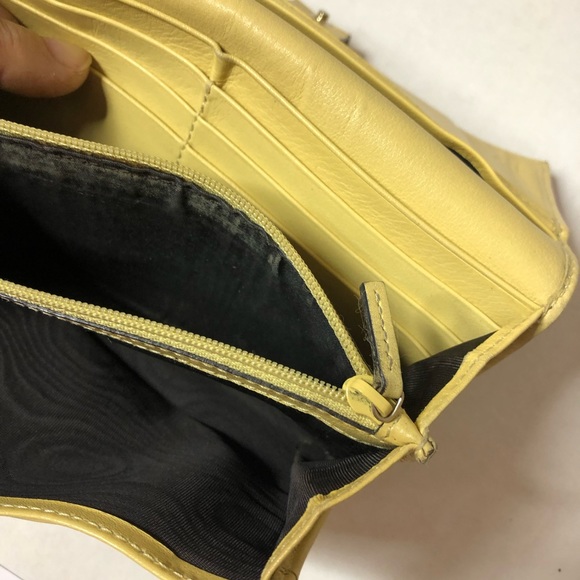 GUCCI 🌼 Authentic Vintage Long Wallet/Credit Card Holder in Pale Yellow - Picture 8 of 13